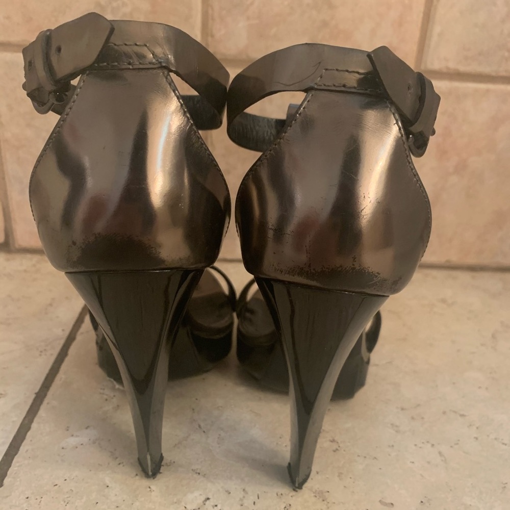 Burberry Sandals - Picture 7 of 9